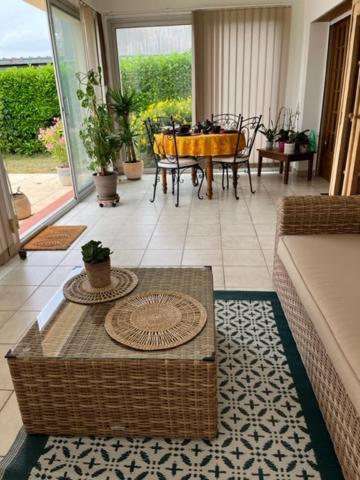 Les Voyages De Louison Bed & Breakfast Lavardac Exterior photo