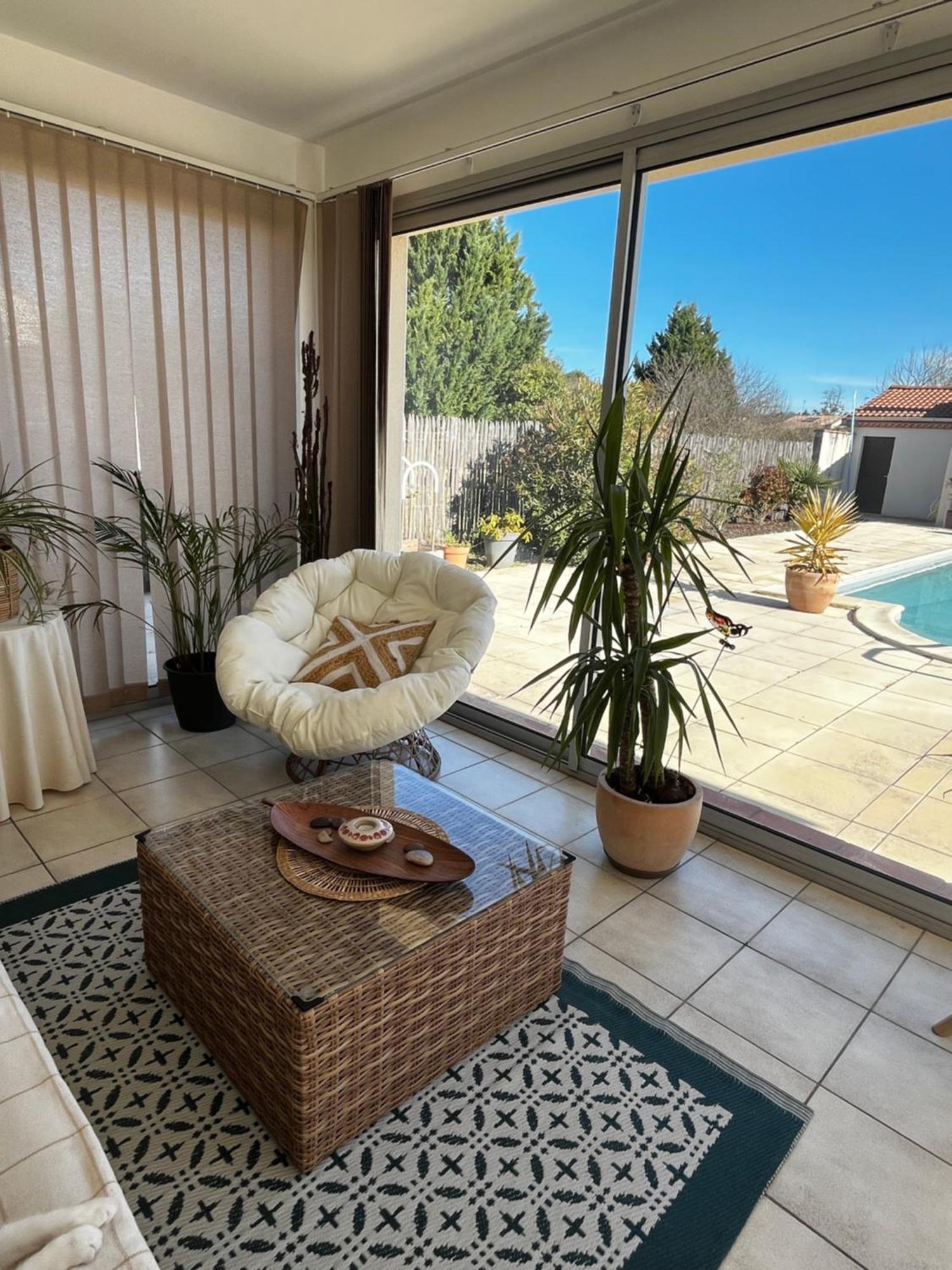 Les Voyages De Louison Bed & Breakfast Lavardac Exterior photo